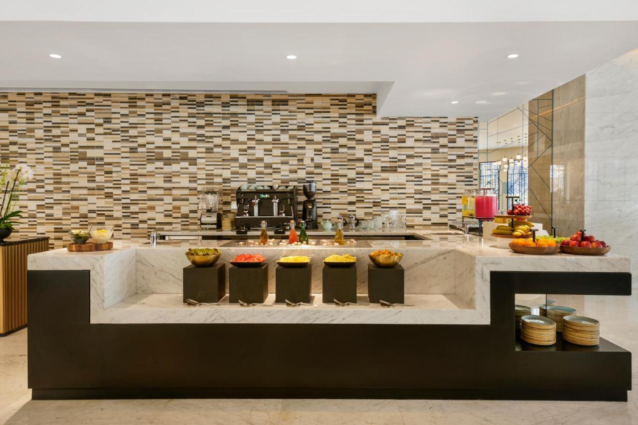 Wyndham Grand Doha West Bay Beach Luaran gambar The Coffee Shop